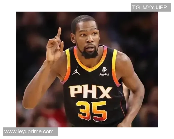 杜兰特自信满满称应全中18投队友教练对连败感到不满 杜兰特自信满满称应全中18投队友教练对连败感到不满