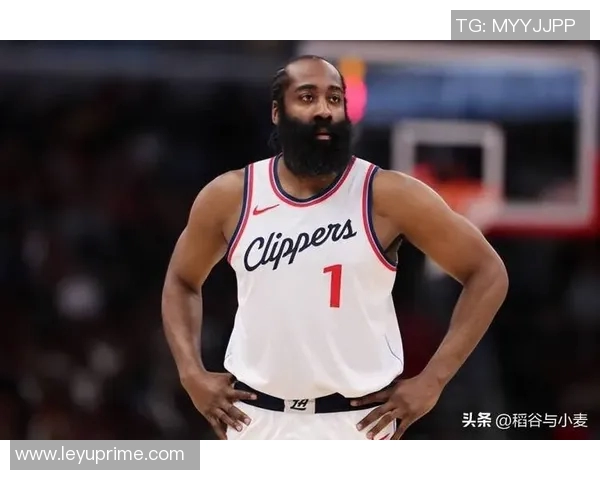 哈登强调球队需保持警惕不容忽视低谷的教训与压力 哈登强调球队需保持警惕不容忽视低谷的教训与压力