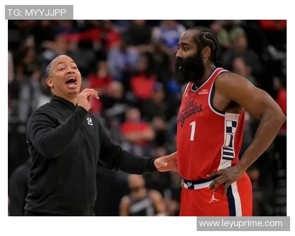 小泰泰回忆与哈登的缘分称其如同哥哥般关怀与支持